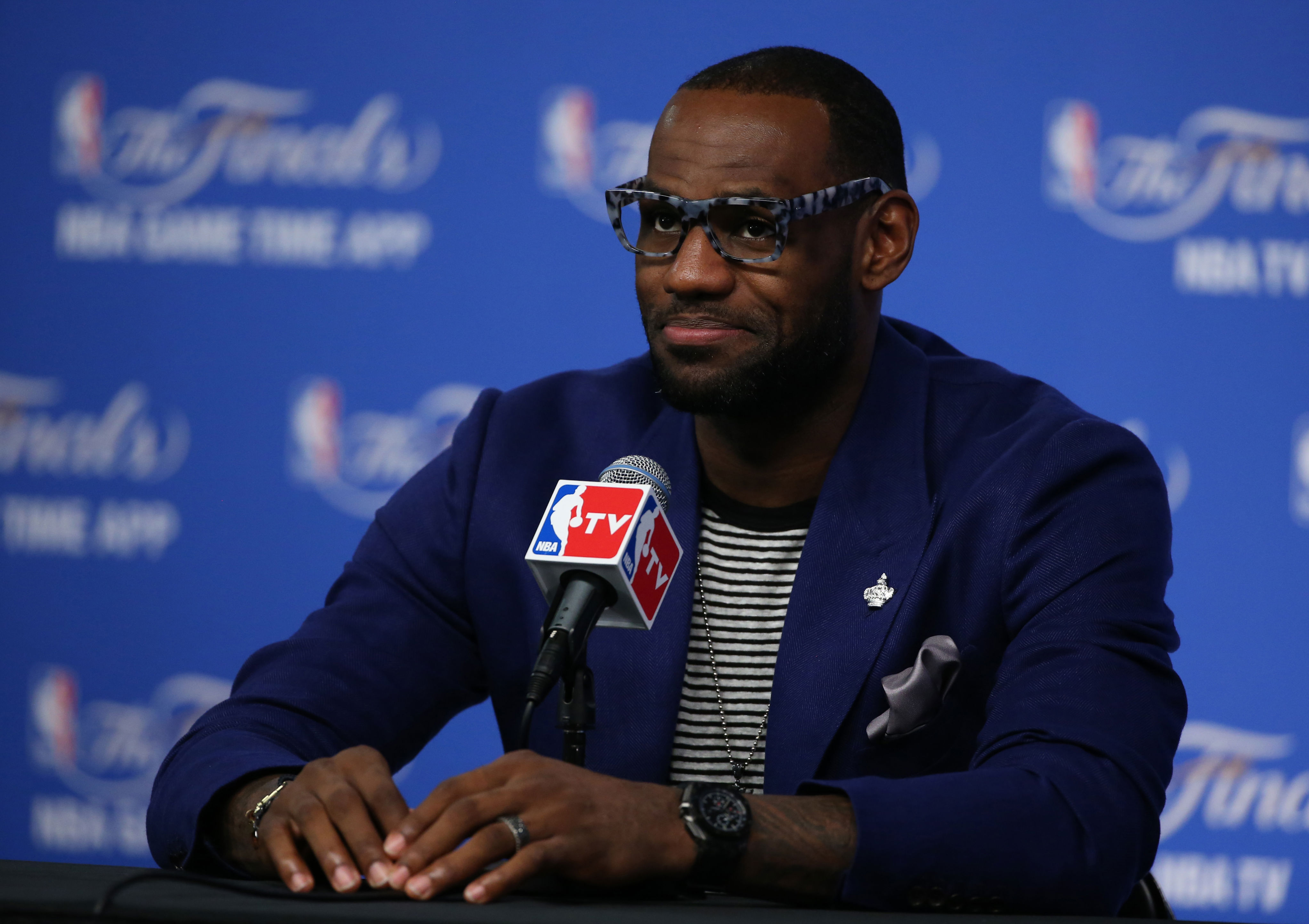 Miami Heat-LeBron James press conference blunder opens job with team