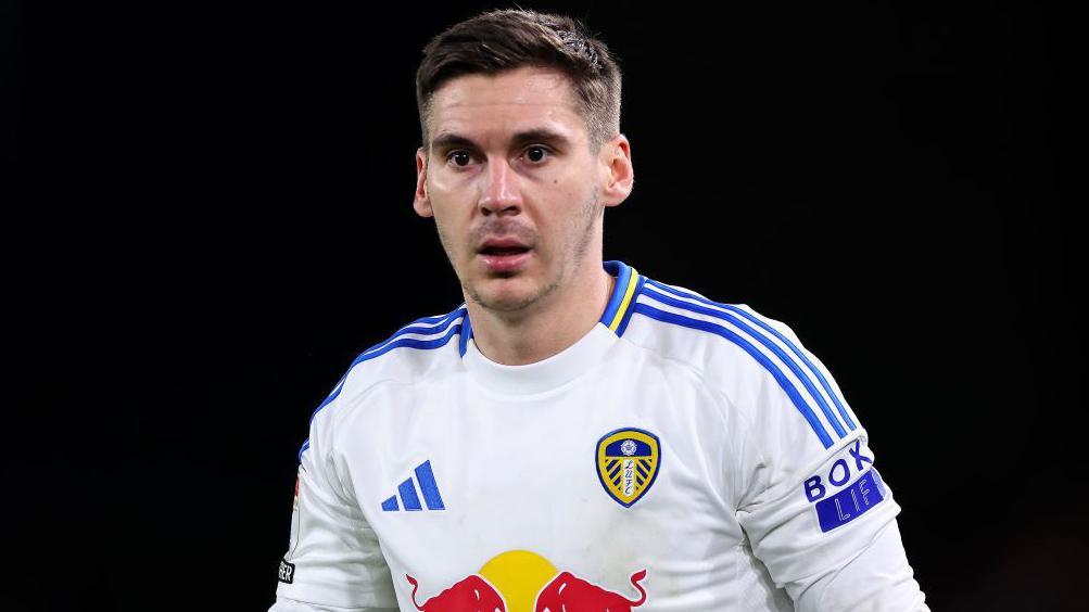 Leeds United and Wober agree contract termination