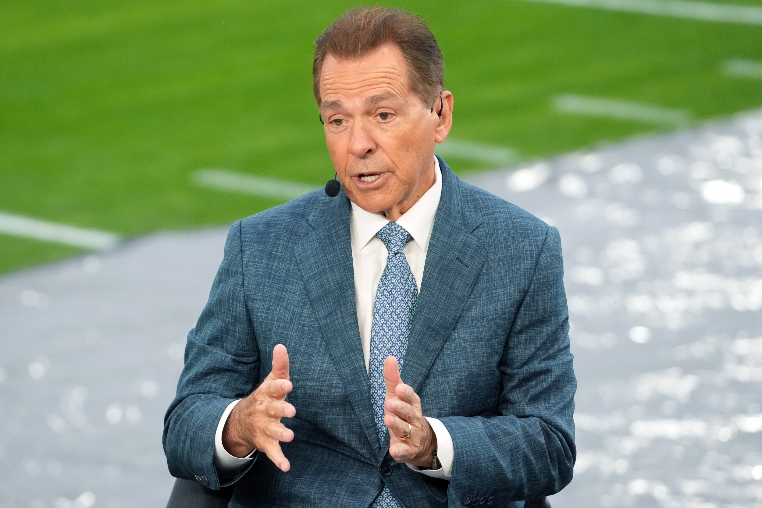 Nick Saban has a favorite for Alabama's QB competition