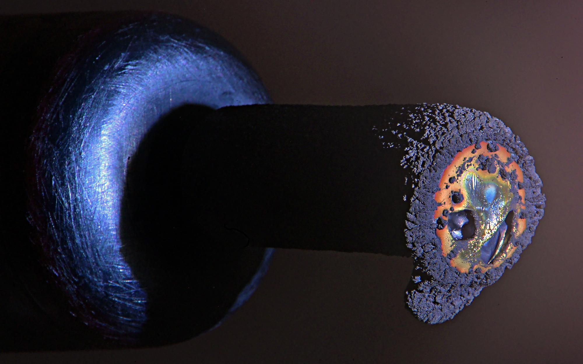 Plasma tunnels reveal how dying satellites really fall to Earth