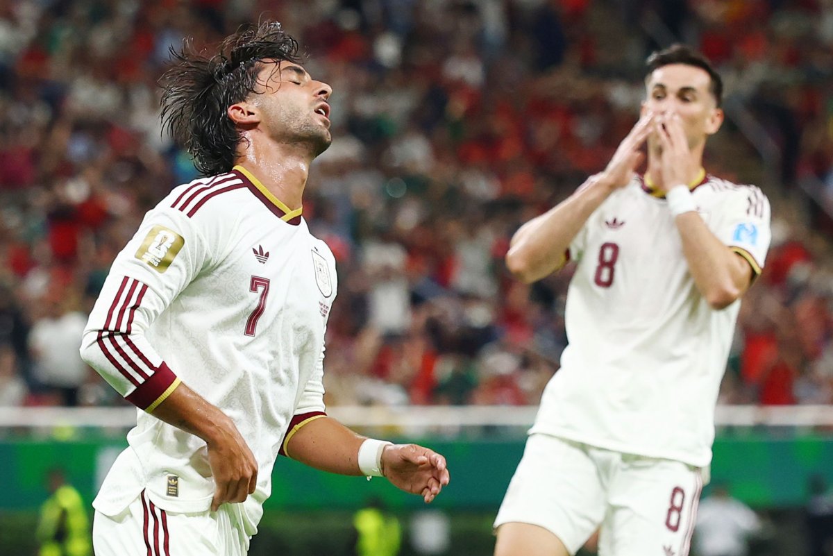 Spain's Fabian Ruiz, Gavi awarded weight in tomatoes for World Cup win
