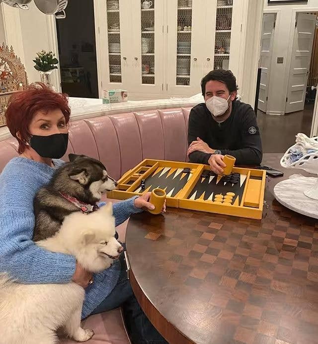 sharon osbourne dining table z