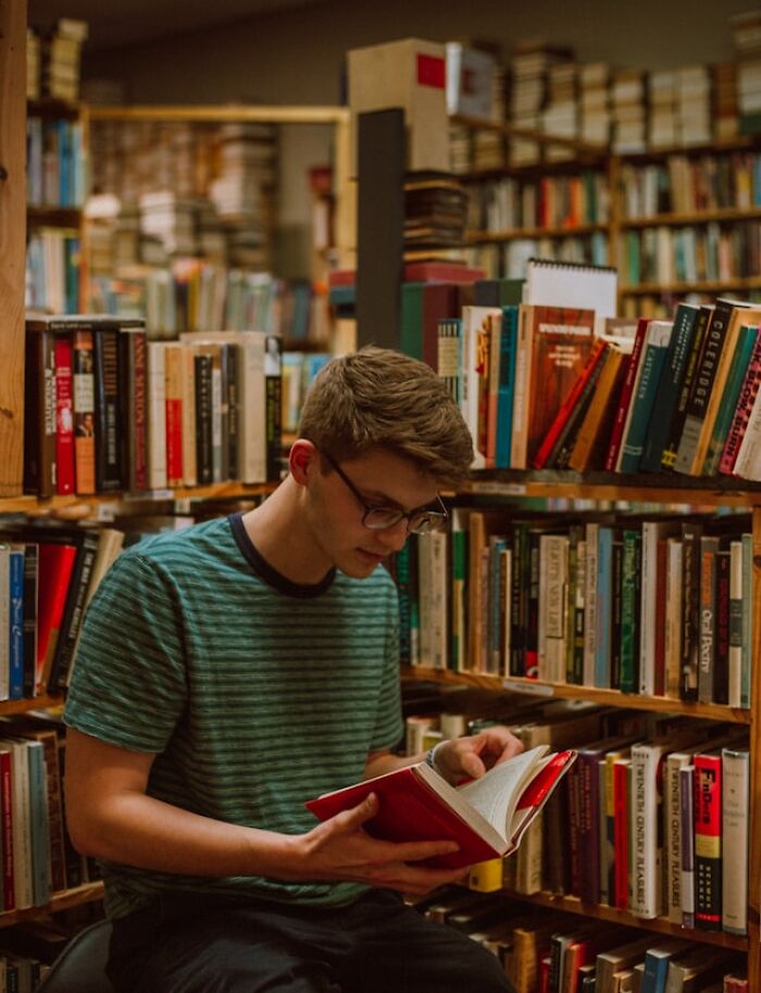35 People Share The Biggest Grudges They Held Against Their Teachers