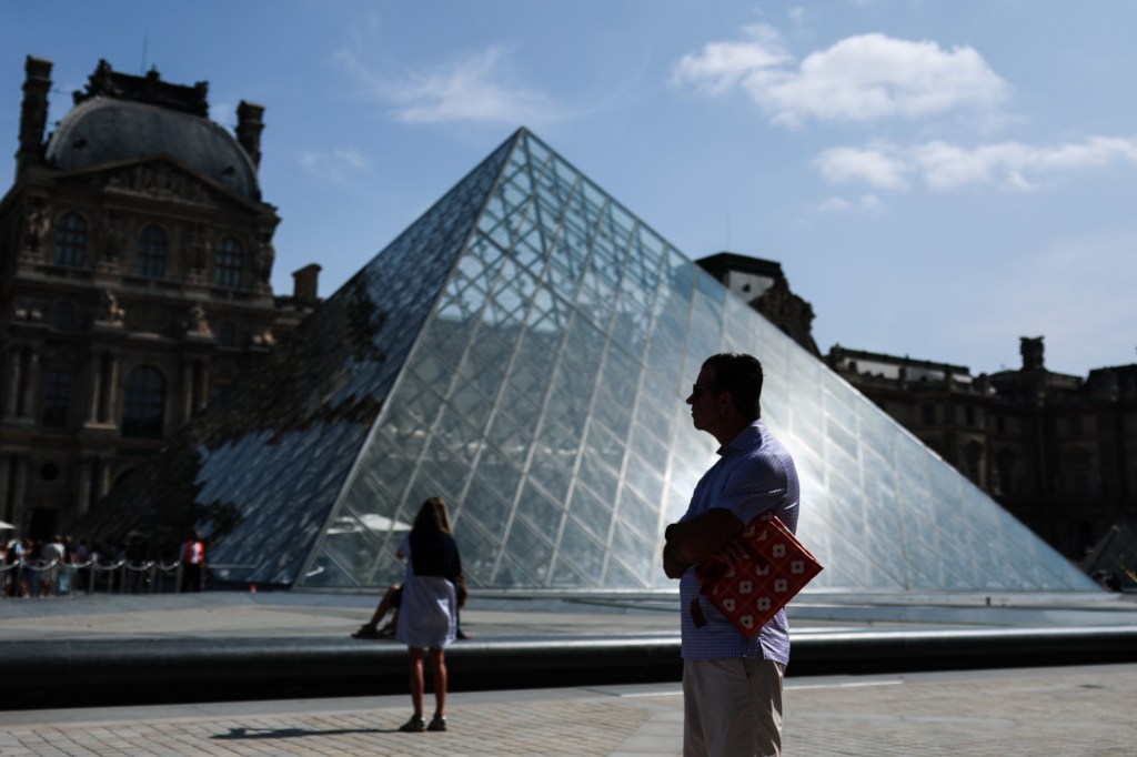 Months after daring $9M hesit, the Louvre’s Apollo Gallery reopens — with no jewelry on display