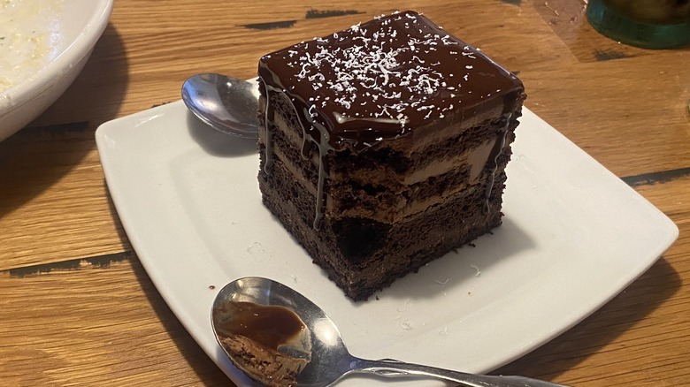 What's actually in the chocolate lasagna at Olive Garden?