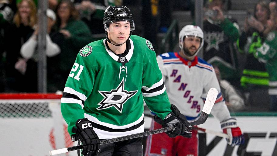 Jason Robertson's one-year deal doesn't guarantee the Rangers a shot next summer