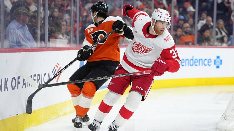 JT Compher skates against Philadelphia. Credit: Kyle Ross-Imagn Images