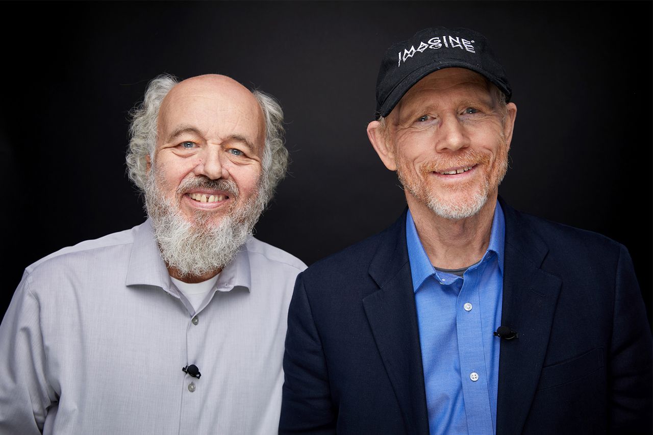 THE KELLY CLARKSON SHOW -- Episode 1044 -- Pictured: (l-r) Clint Howard, Ron Howard --