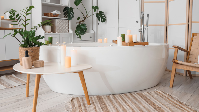 Mini gadgets for your bathroom that are pretty useful