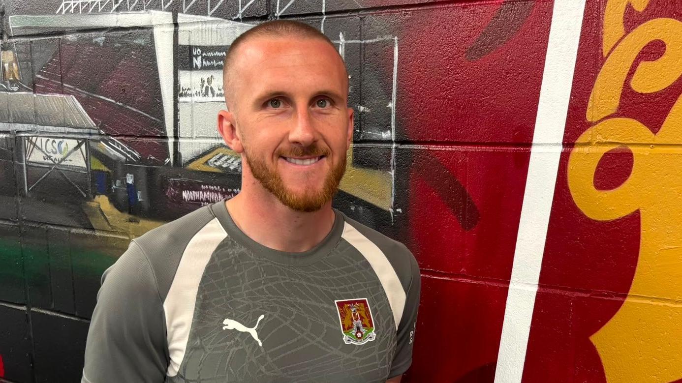 Northampton sign midfielder Lemonheigh-Evans