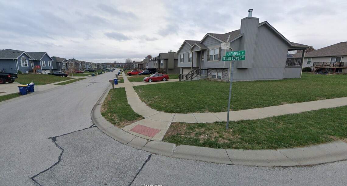 1 dead, 1 injured in Smithville shooting; suspect in custody, police say