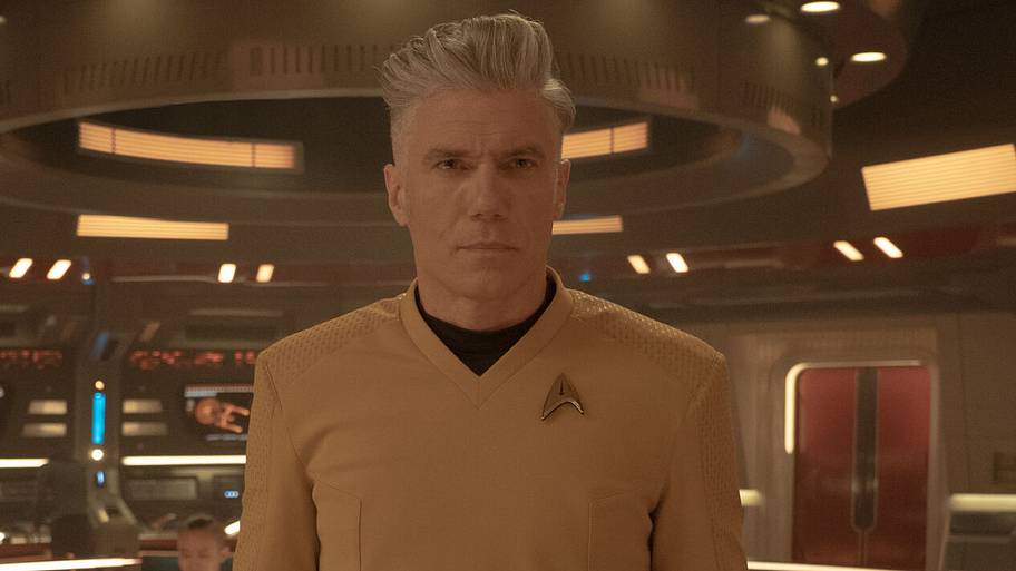 New Star Trek: SNW clip features Anson Mount's Pike in a dangerous negotiation
