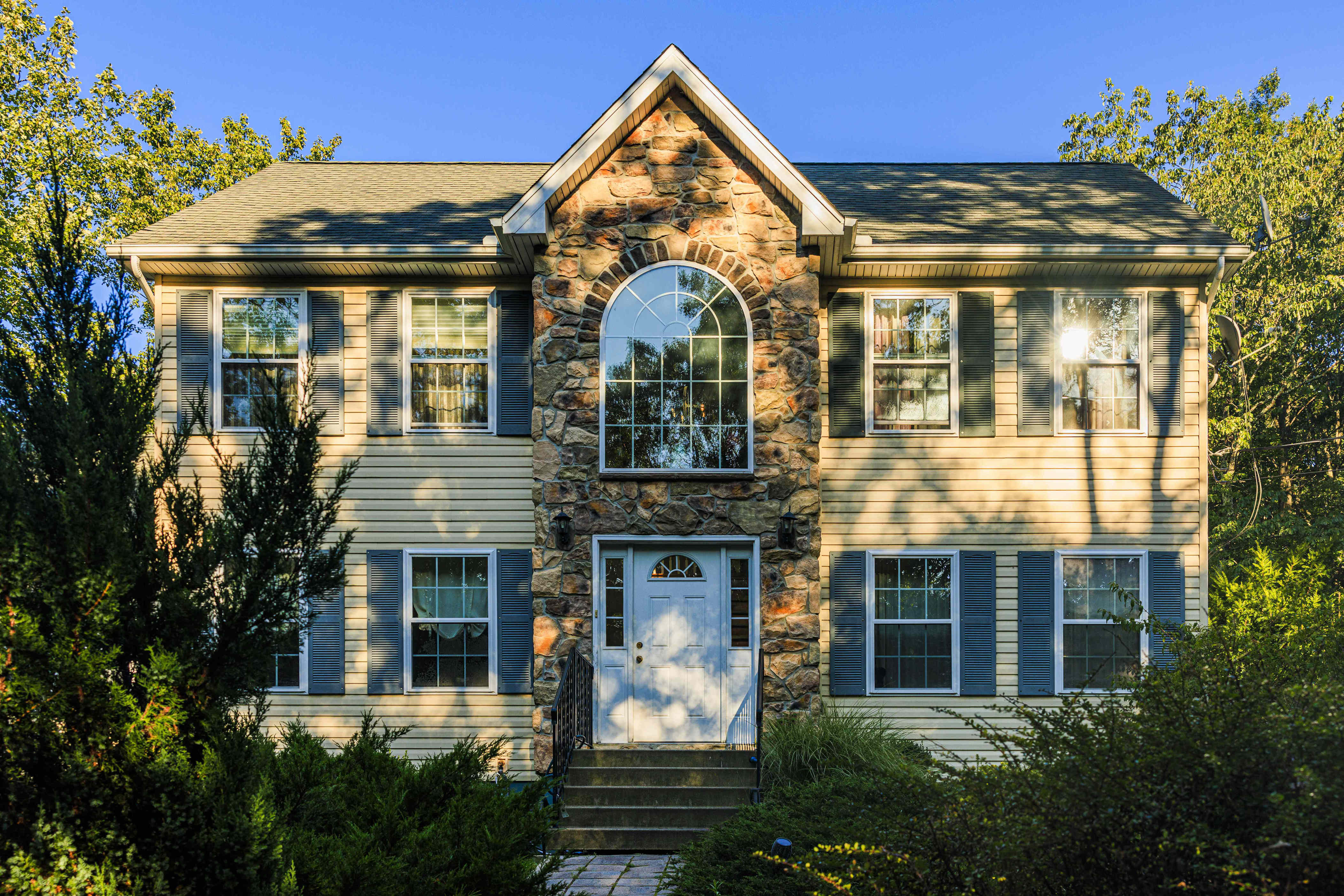 How to wash second-story windows without a ladder