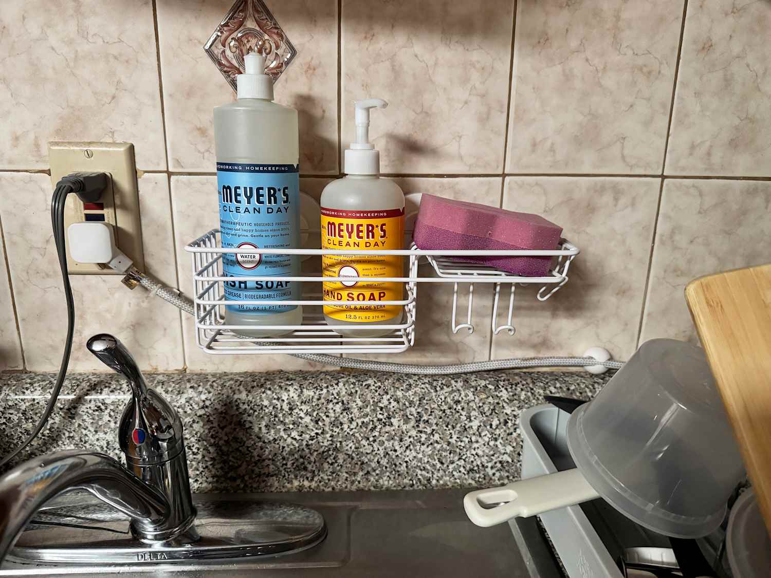 How a no-drill shower caddy ended up in my kitchen