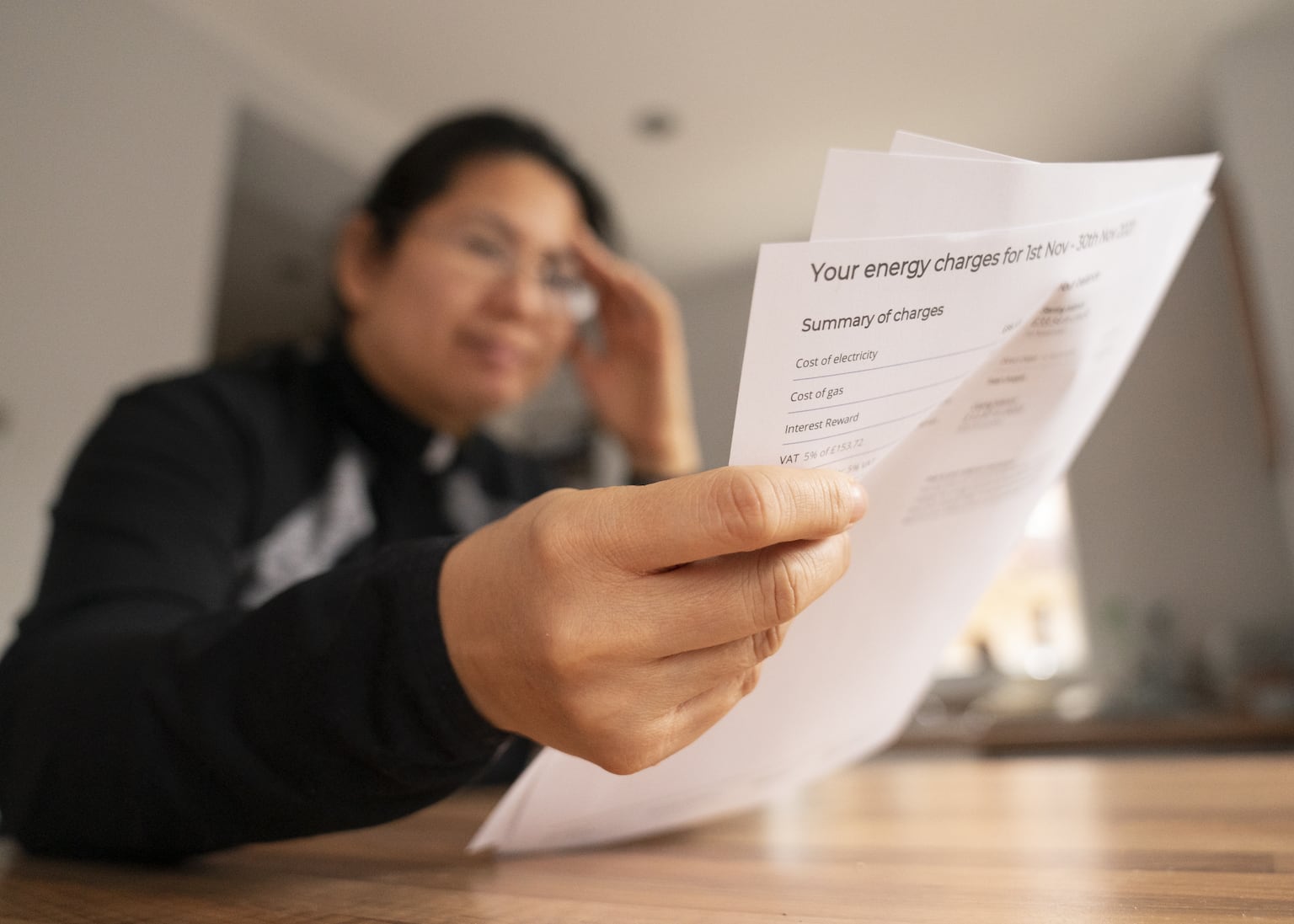Santander contacts almost 150,000 customers under strain from energy bills