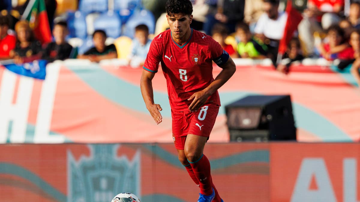 Is Mateus Fernandes playing today for Tottenham vs. MK Dons?