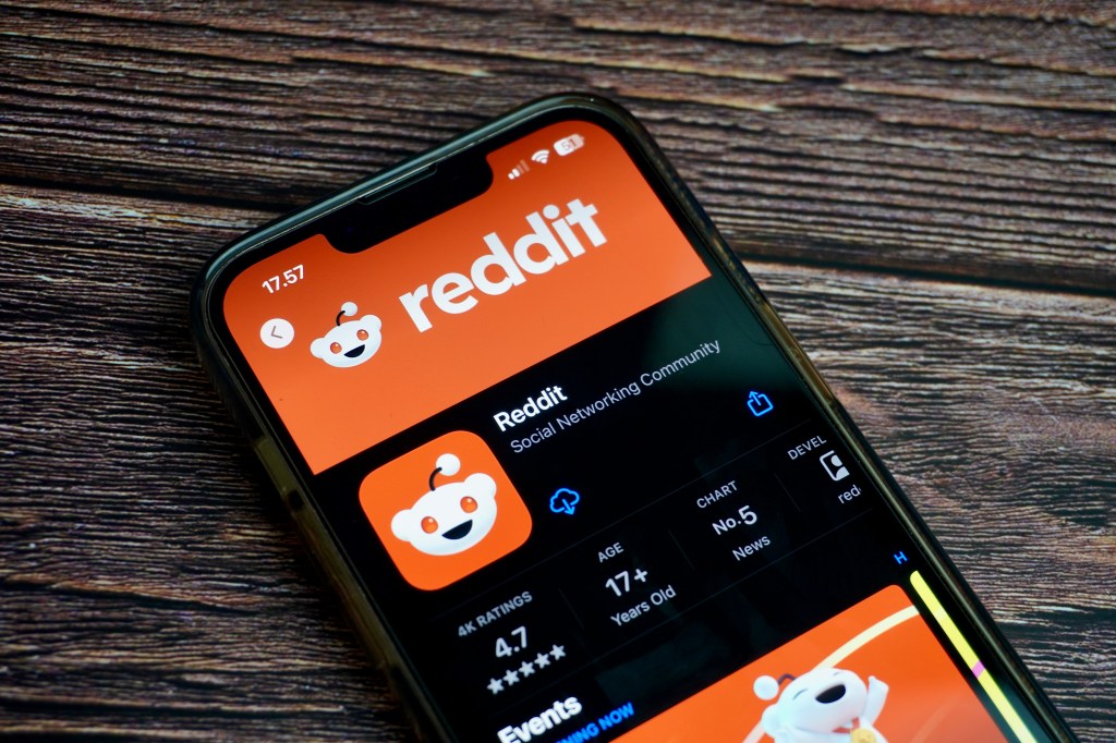 Reddit, news outlets weigh cutting Google off as AI summaries kill traffic: report
