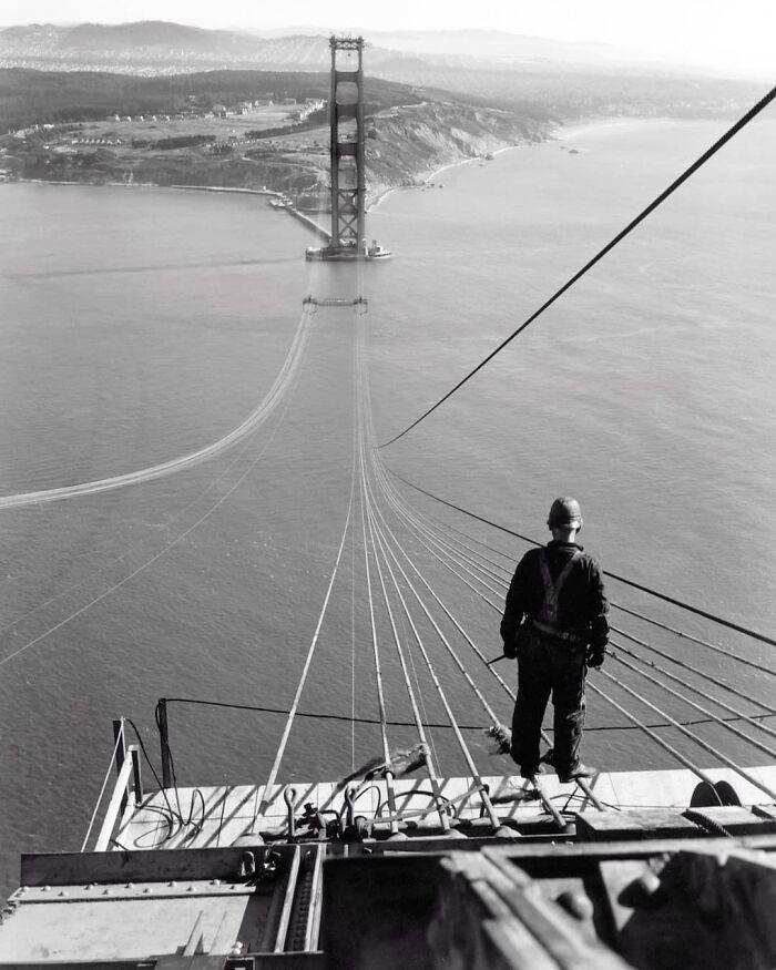 Snapshots Of Another Time: 44 Important Historical Images With More To Say