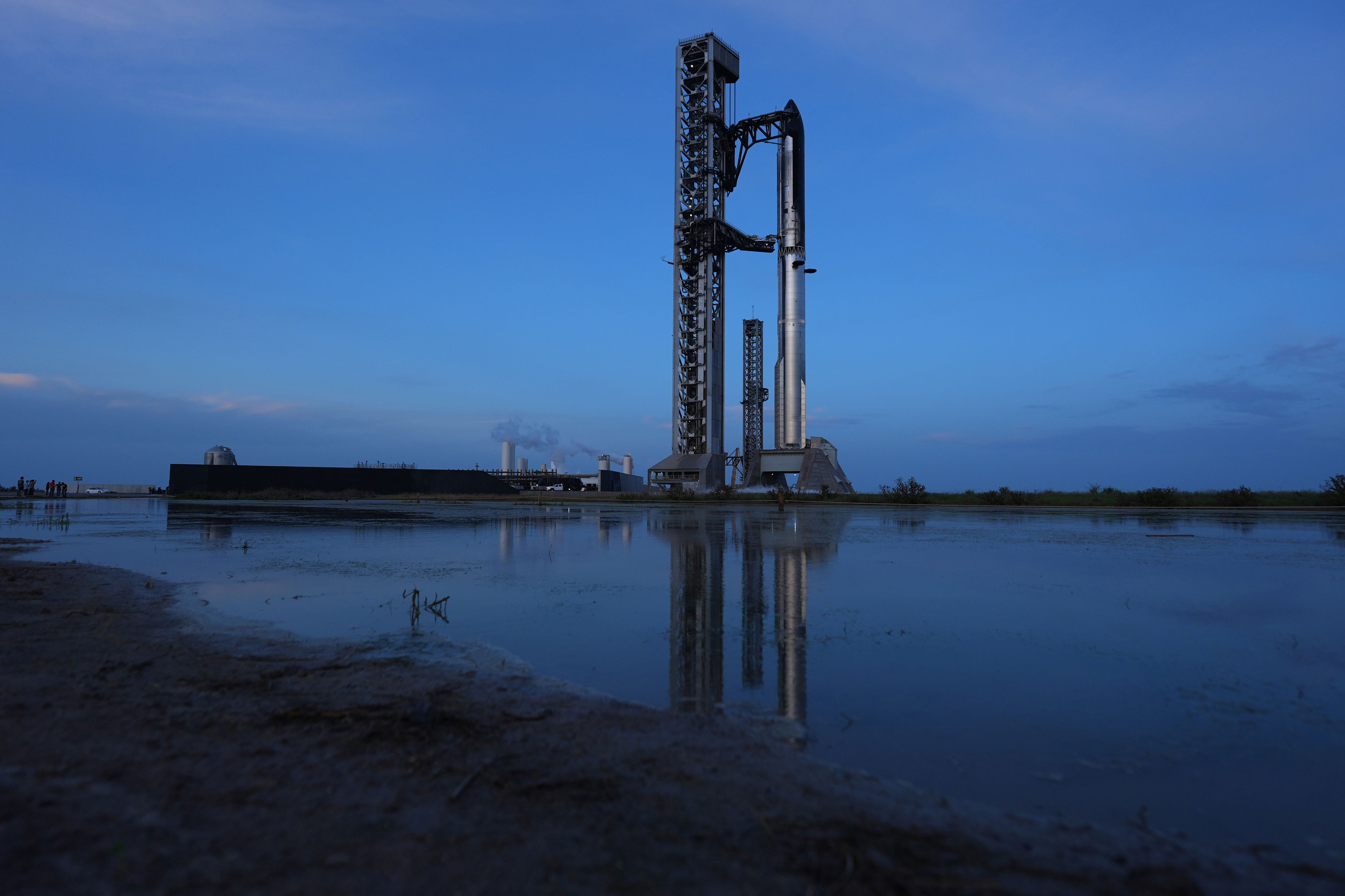 SpaceX stock is treading water as Elon's other company — Tesla — reports Wednesday night