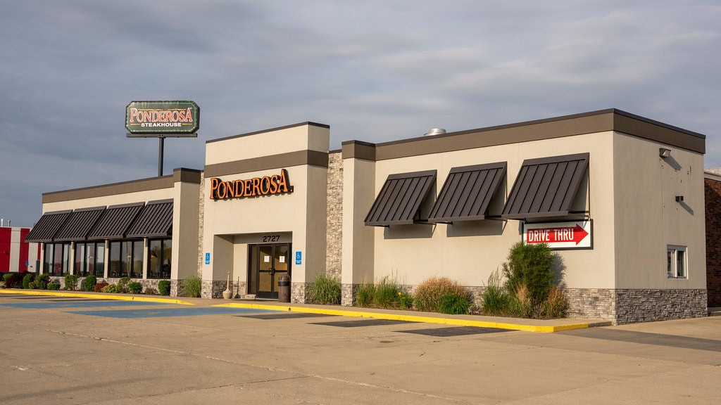 17 Once-Beloved Restaurant Chains That Lost Their Way