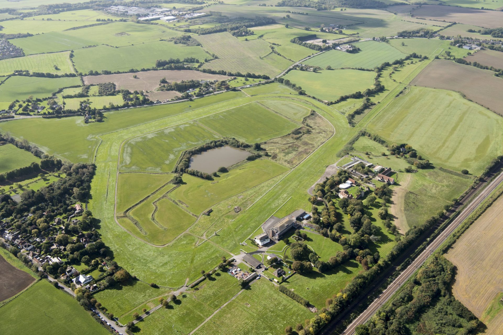 Holidaymakers face wait on derelict Kent racecourse during six-hour EES queues