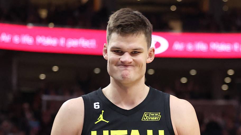Lakers' Walker Kessler trade prevented them from making Lu Dort mistake