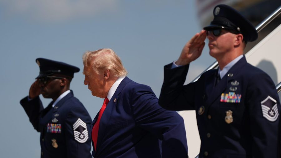Live updates: Trump attends dignified transfer in Dover after issuing new threat toward Iran