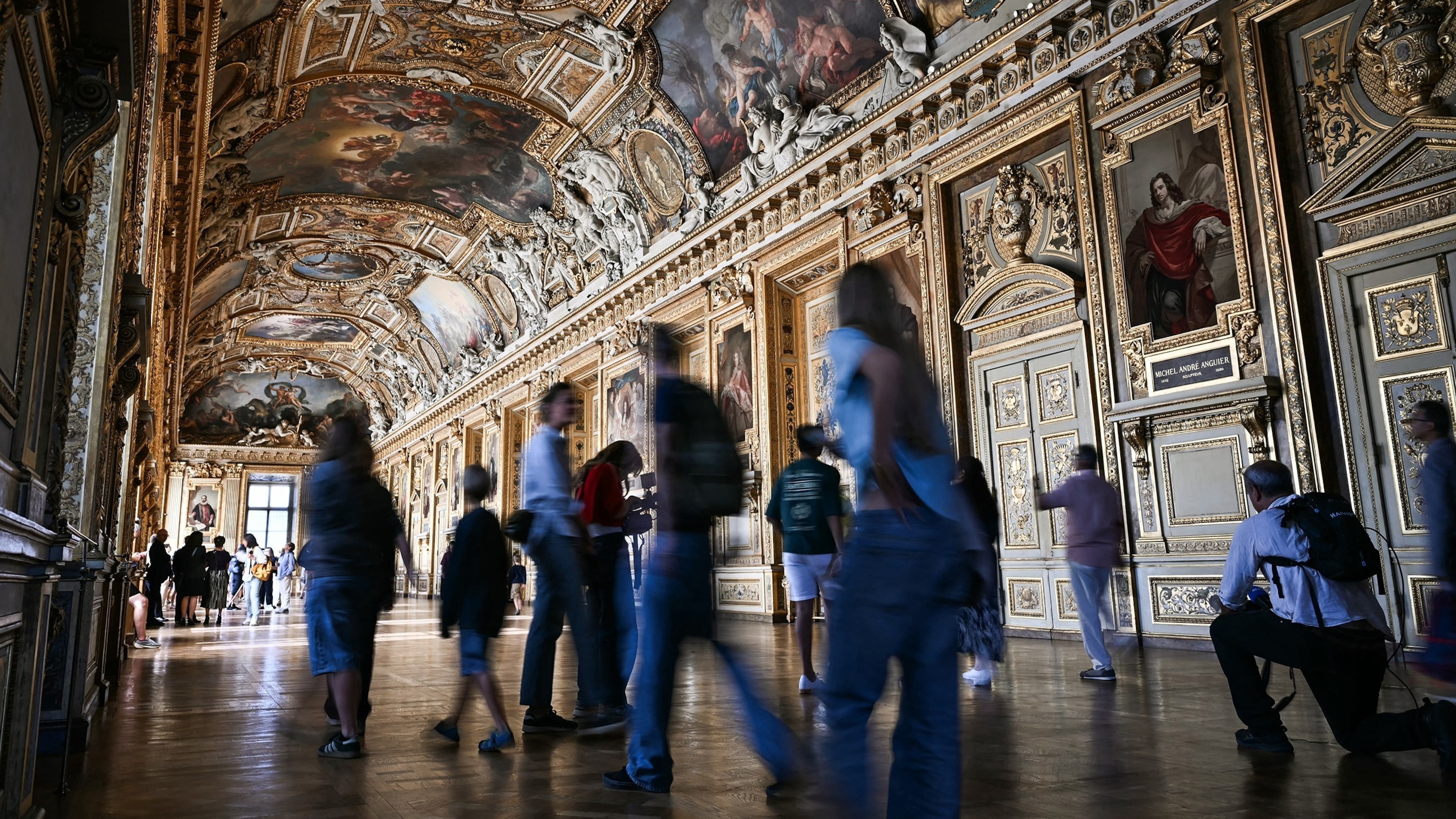 Louvre 'heist' gallery reopens to the public