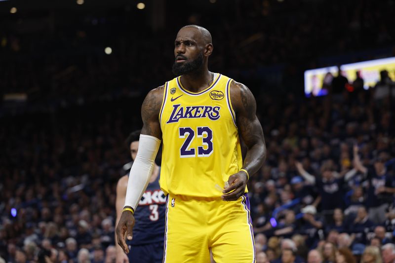 NBA - Miami Heat mistakenly post video teasing possible LeBron James return