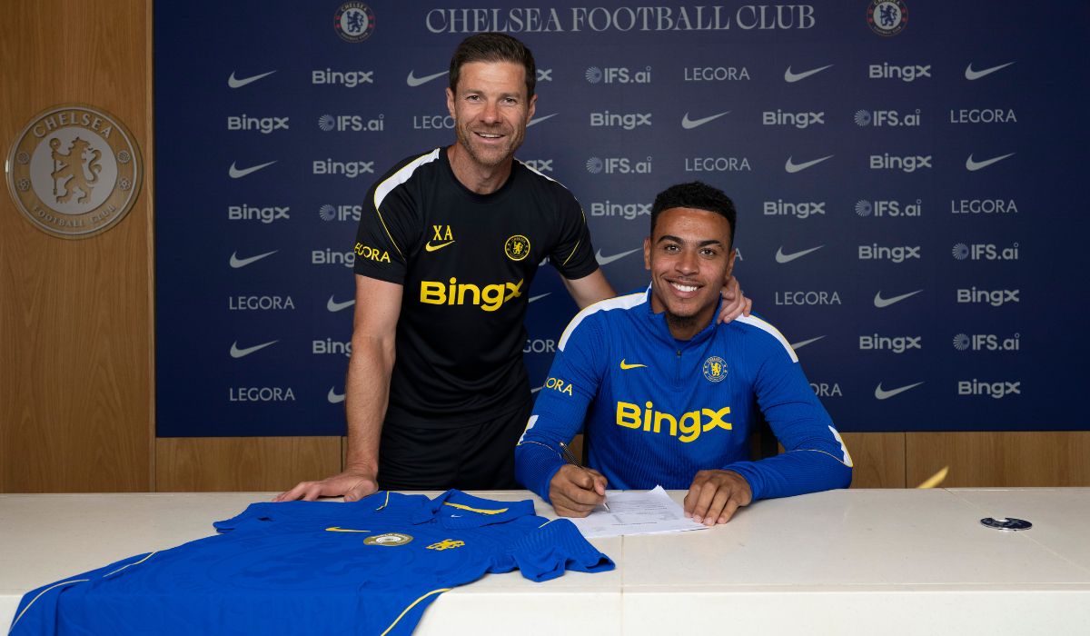 Chelsea legend pokes fun at Arsenal after Blues secure Morgan Rogers