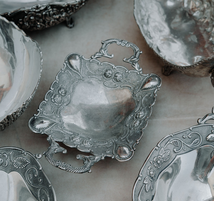 12 people who uncovered hidden treasure and family heirlooms during a home renovation