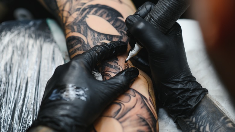 Why you should eat before getting a tattoo