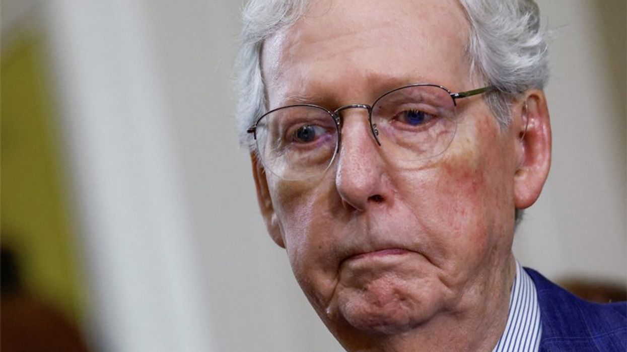 U.S. Senate Minority Leader Mitch McConnell (R-KY) meets with reporters following the weekly Senate caucus luncheons on Capitol Hill in Washington, U.S., September 24, 2024. REUTERS/Piroschka van de Wouw/File Photo