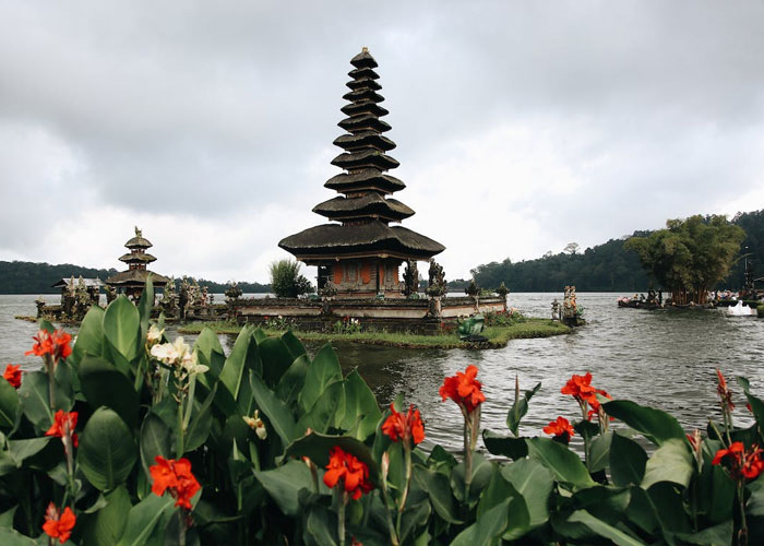 45 Disappointed Tourists Share Travel Destinations That Aren’t Worth The Hype