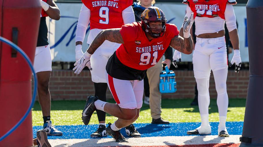 National Team defensive tackle Deven Eastern (91) of Minnesota works through a drill