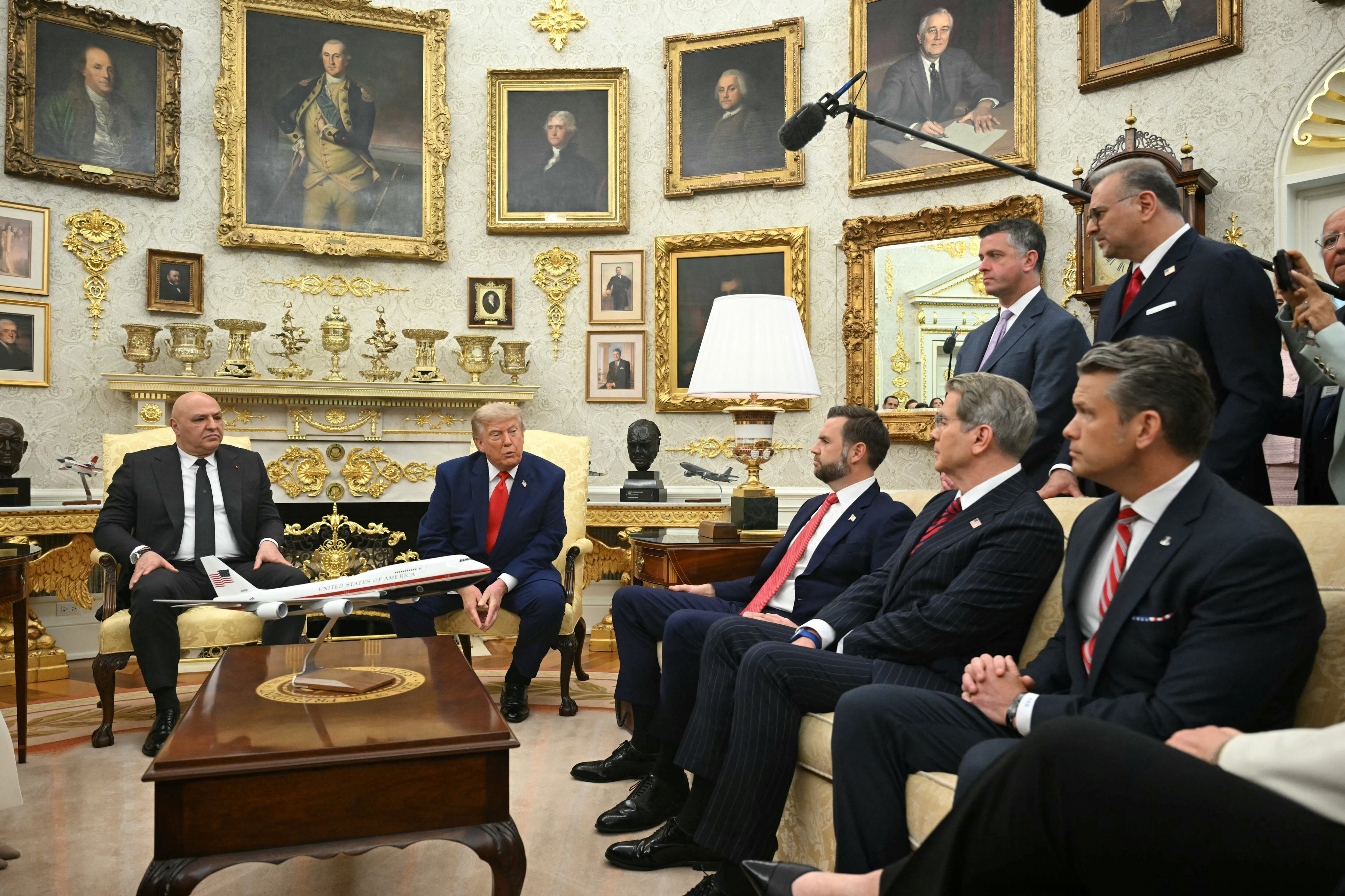 US President Donald Trump speaks during a meeting with Lebanese President Joseph Aoun in the Oval Office on July 21, 2026. / SAUL LOEB / SAUL LOEB/Getty Images