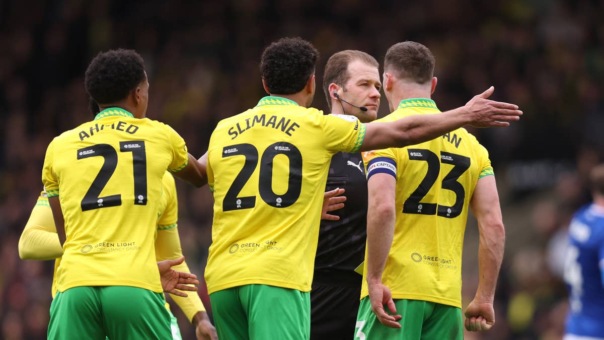 norwich-city-v-ipswich-town---sky-bet-championship