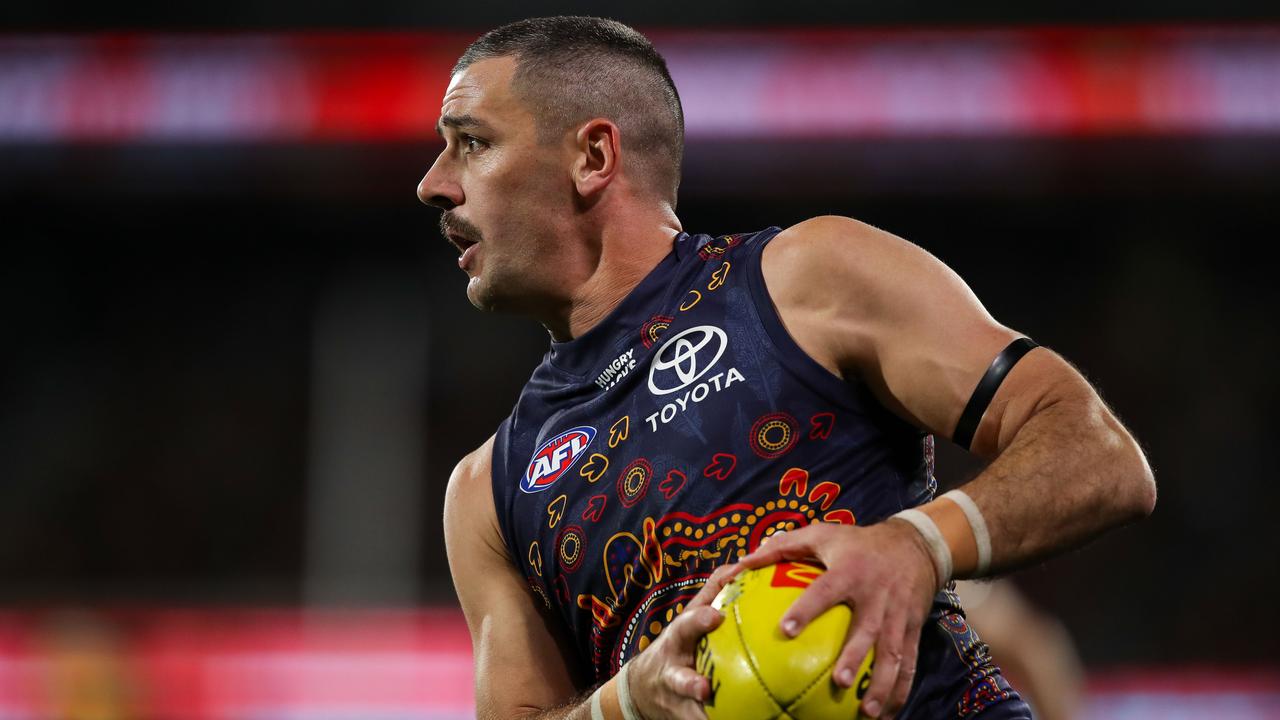 Crows coach lauds depth ahead of crunch Magpies clash