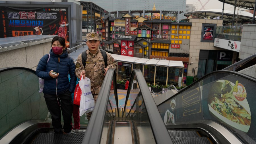 Opinion: Spiraling domestic consumption is wrecking China’s economy