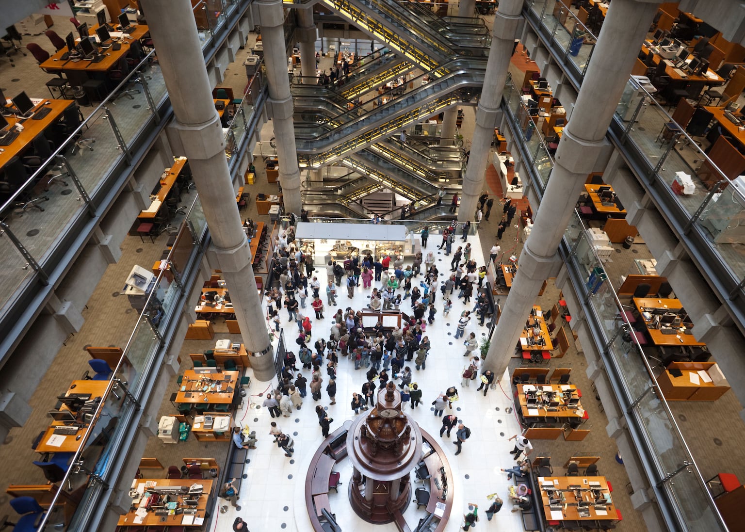 Lloyd’s of London says former boss breached rules over ‘close’ relationship