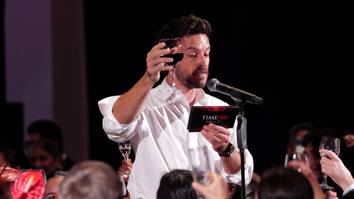 Jonathan Bailey stars in new star-studded Dracula audio adaptation on Audible
