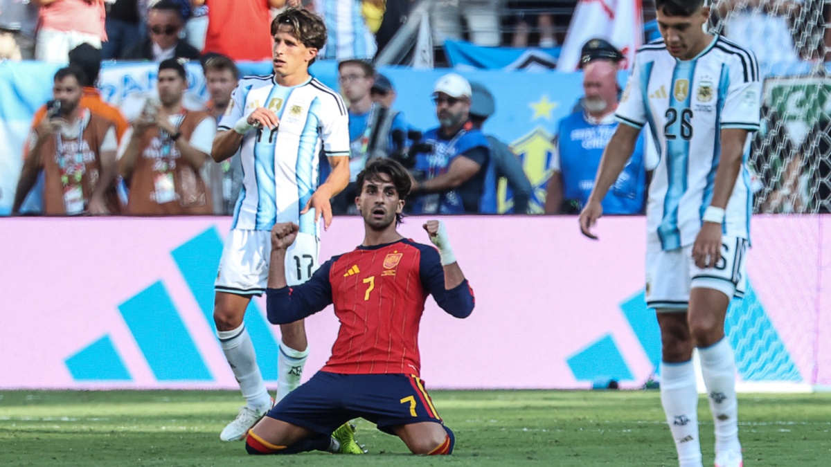He dumped his girlfriend days before scoring Spain’s World Cup winner—now, is he dating Shakira?