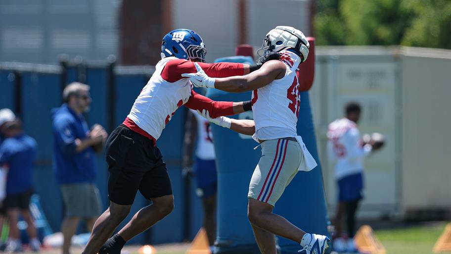 New York Giants linebacker Abdul Carter (3)