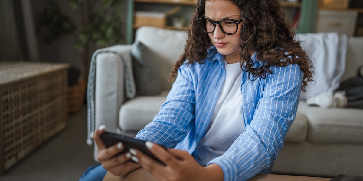 The 5 Things Therapists Say Harm Teens' Happiness The Most