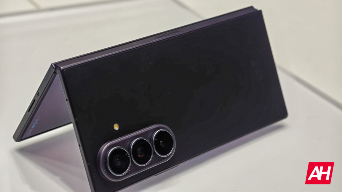 Samung Galaxy Z Fold 8 Ultra AH 4