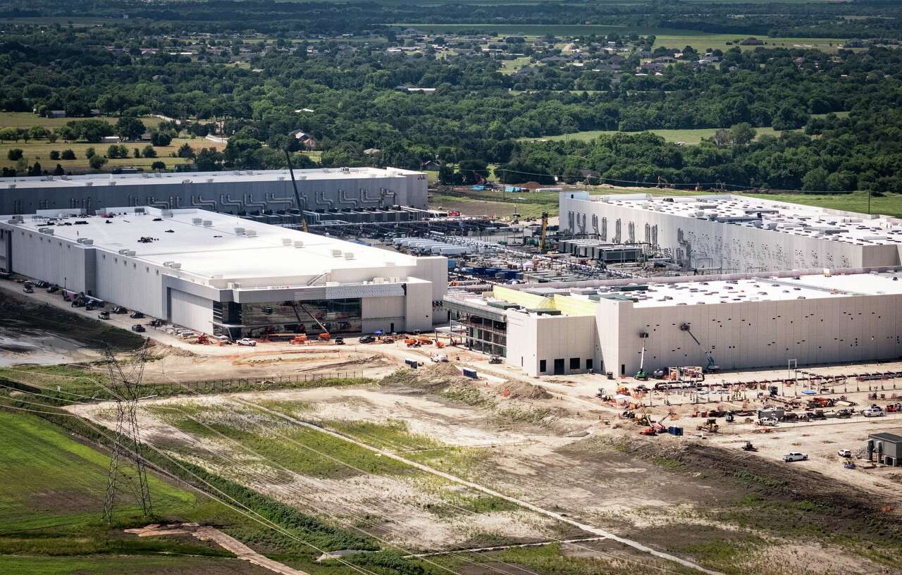 Red Oak officials hope data centers will bring prosperity to their small city. Residents worry about the tradeoffs