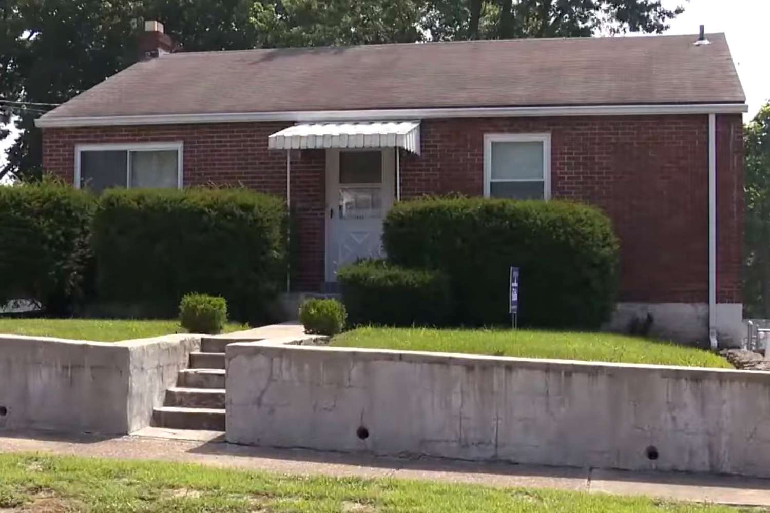58-year-old man dies after reportedly being electrocuted outside his Ohio home during flash flood