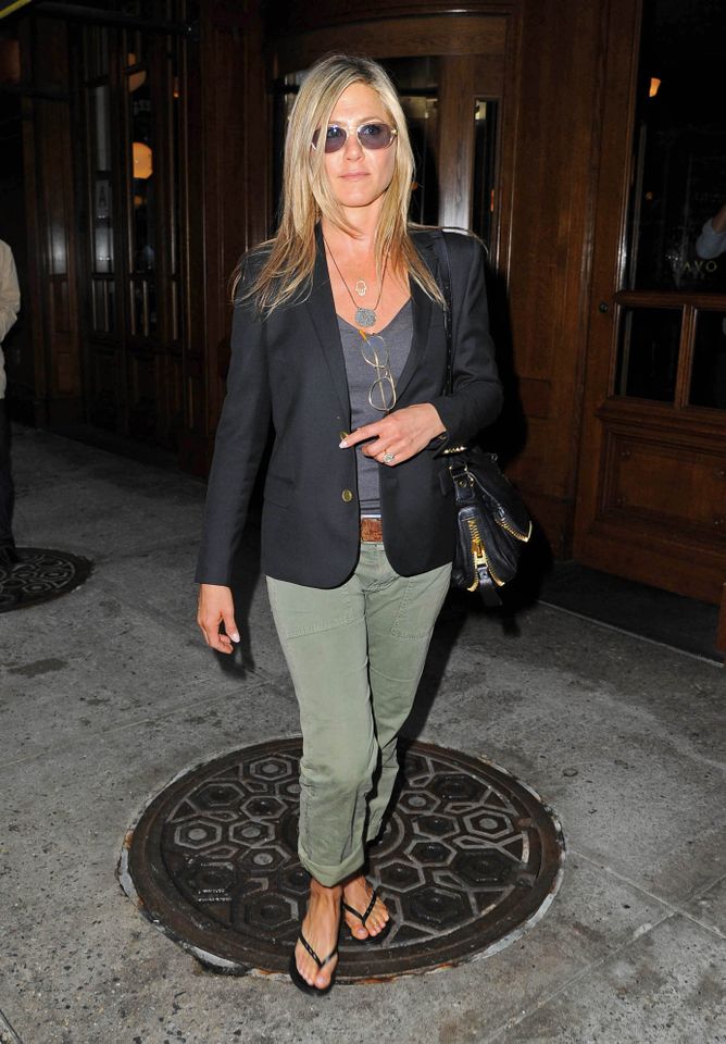 NEW YORK, NY - MAY 09: Actress Jennifer Aniston as seen on May 9, 2013 in New York City. (Photo by NCP/Star Max/FilmMagic)