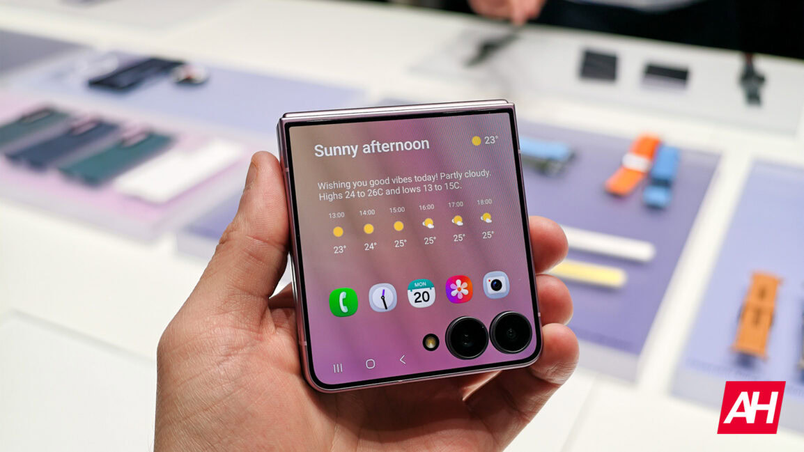 Samsung Galaxy Z Flip 8 AH 19
