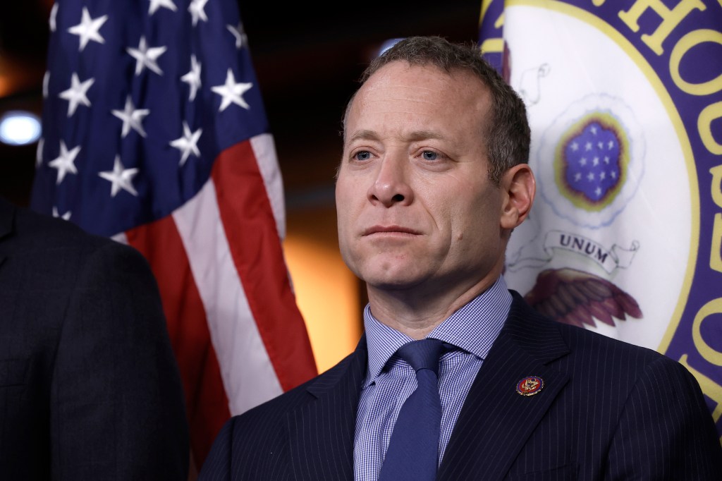 ‘Squad’ member Summer Lee mixes up two Jewish Dems — then Ilhan Omar tries to defend her and gets reminded of her own vote